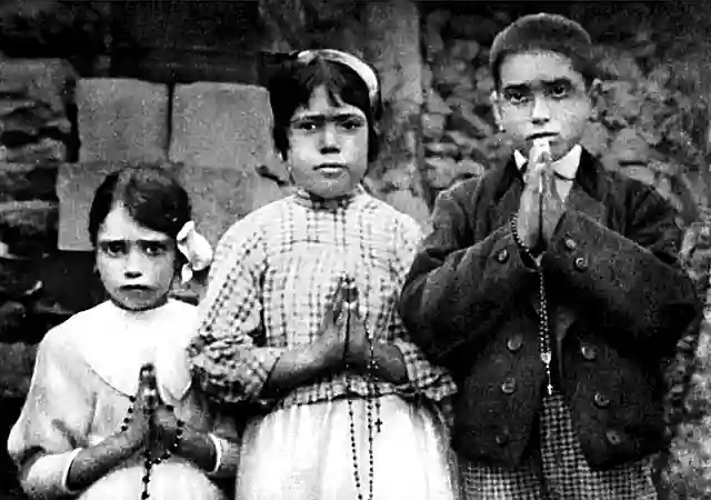 Lucia Santos and her cousins Francisco and Jacinta Marto